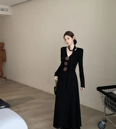 Autumn Winter 2024 New Retro Black Grey V-neck Flower Decoration Elegant Party Dress For Women Khaki Long Sleeve Pleated Dresses