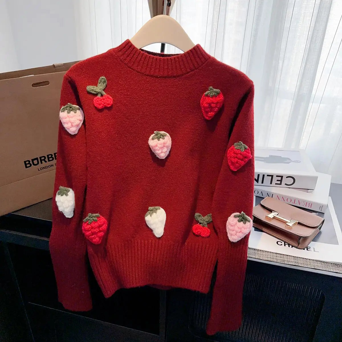 French Vintage Women Sweet Strawberry Embroidered Elegant Long Sleeve Knit Sweater 2024 New Autumn Winter Round Neck Tops Trendy