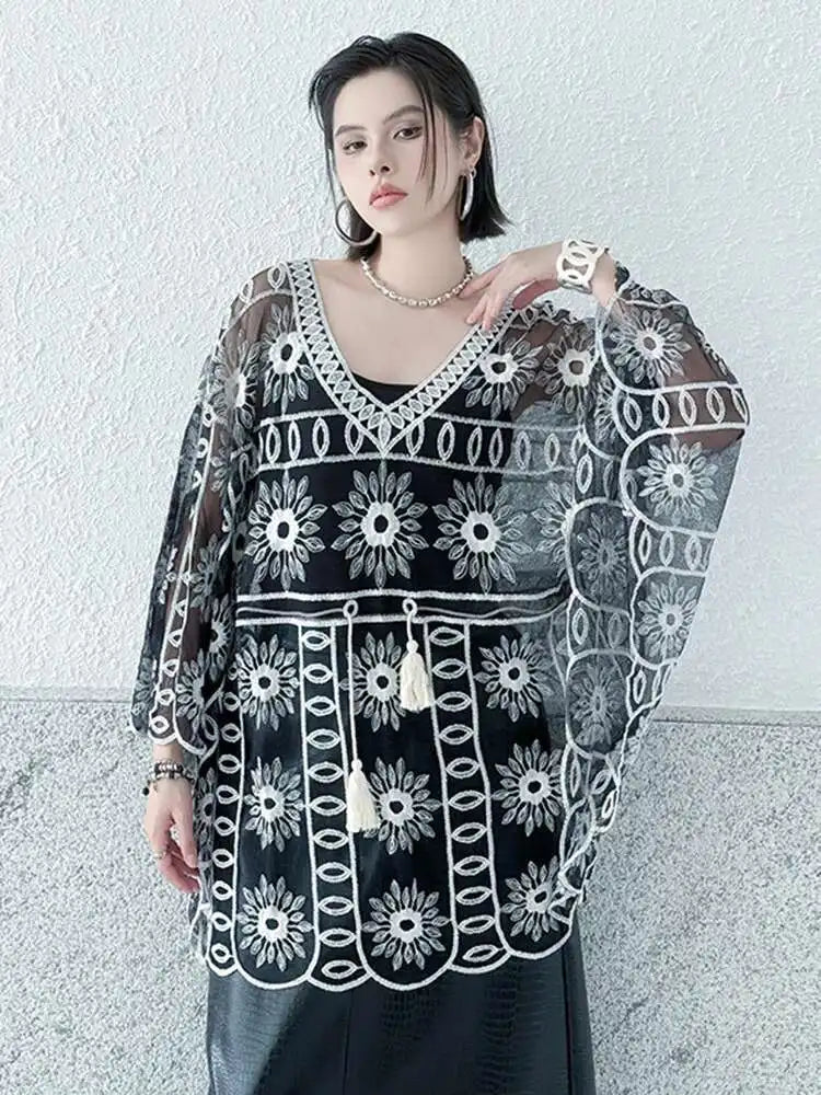 Women Black Lace Hollow Out Big Size Blouse New V-Neck Long Batwing Sleeve Shirt Fashion Tide Spring Autumn 2025  1DJ0786