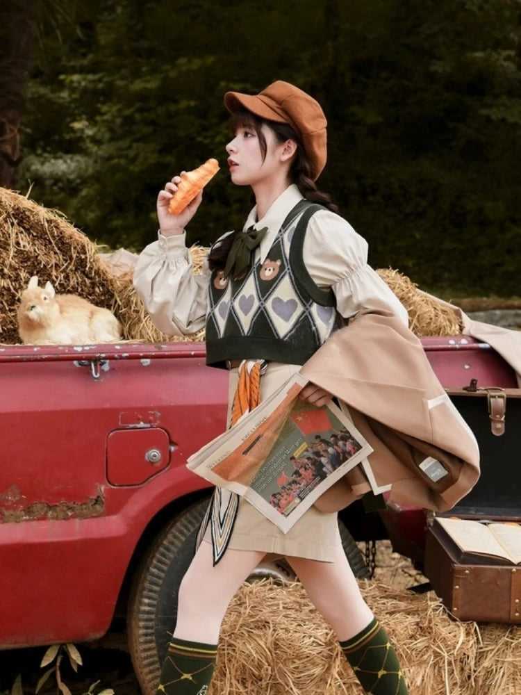 Kawaii Sweater Vest Bear Pri Sleeveless Casual Knitted Argyle Waistcoat 2025 Vintage Y2K Cropped Bandage Vests JK Tops