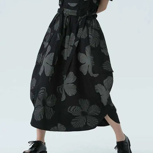 Load image into Gallery viewer, High Elastic Waist Black Pattern Printed Shaped Elegant Half-body Skirt Women Fashion Tide New Spring Autumn 2025 1DH4958
