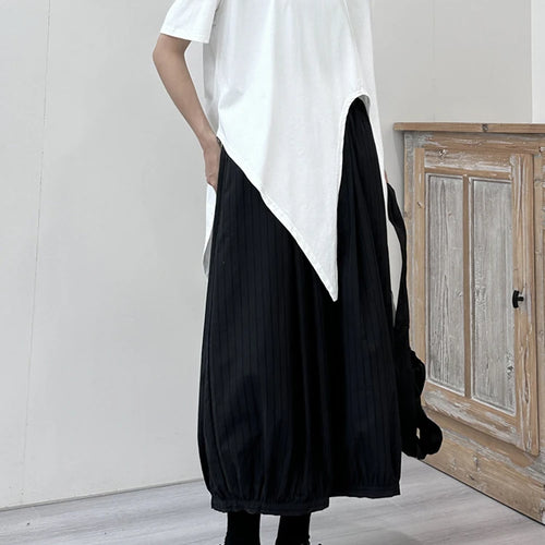 Load image into Gallery viewer, Women White Irregular Hem Big Size Casual T-shirt New Round Neck Short Sleeve Fashion Tide Spring Summer 2025 1DJ1676
