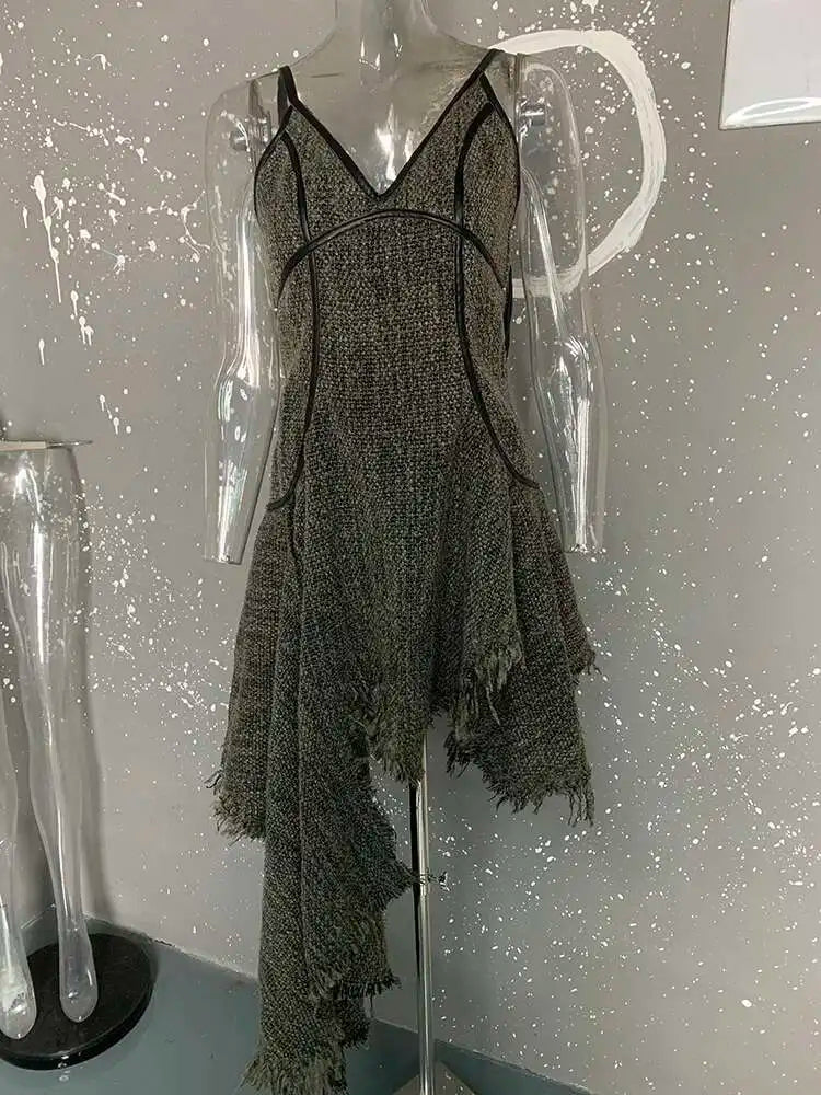 Women 25% Wool Irregular Tassels Burr Hem Vintage Dress New V-Neck Sleeveless Fashion Tide Autumn Winter 2025 1DH4036