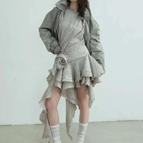 Load image into Gallery viewer, Women Gray Three-dimensional Flower Ruffles Mini Dress New Round Neck Sleeveless Fashion Tide Spring Summer 2025  1DJ0678
