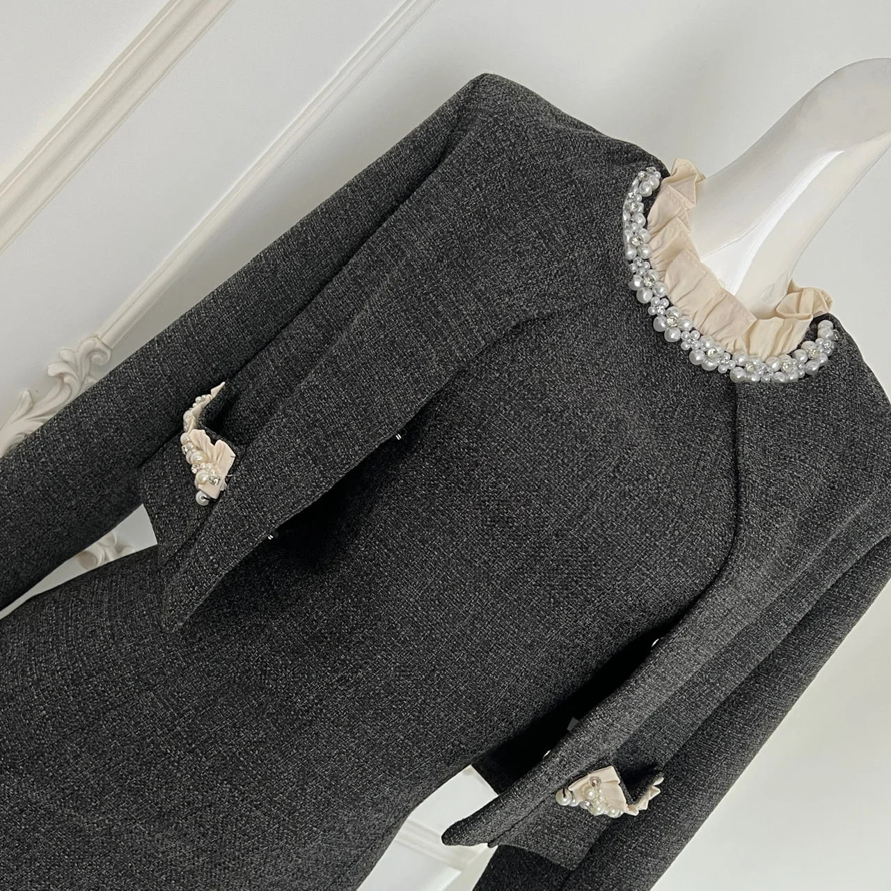 Autumn Winter Fashion Women's Set 2024 New Korean Gray Button Short Coat And Round Neck Ruffles Pearl Vest Dress Two Piece Suits