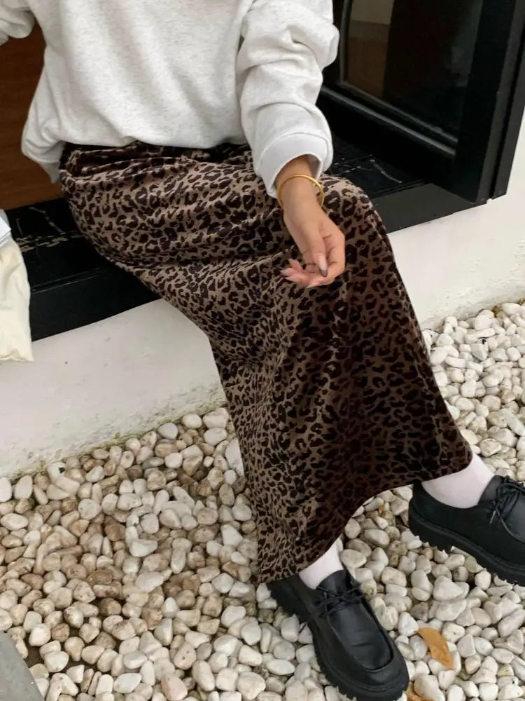 Vintage Ladies Velvet Leopard Print Elastic High Waist Holiday Party Long Skirts Autumn Winter Women Elegant Boho Skirt Popular