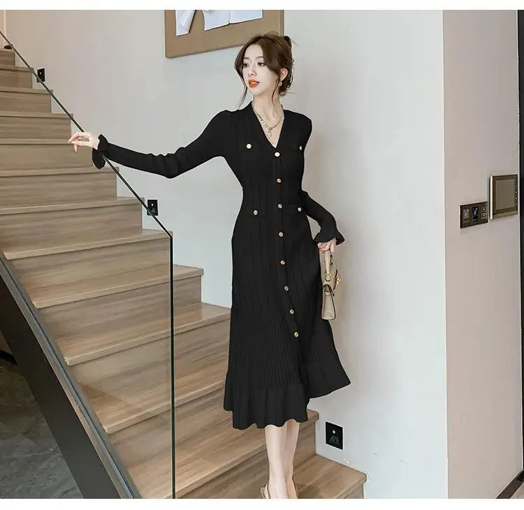 Autumn French Solid V-neck Elegant Ruffles Knit Dress Women Slim Long Sleeve Single Breast Fishtail Dress 2024 New Fashion Trend