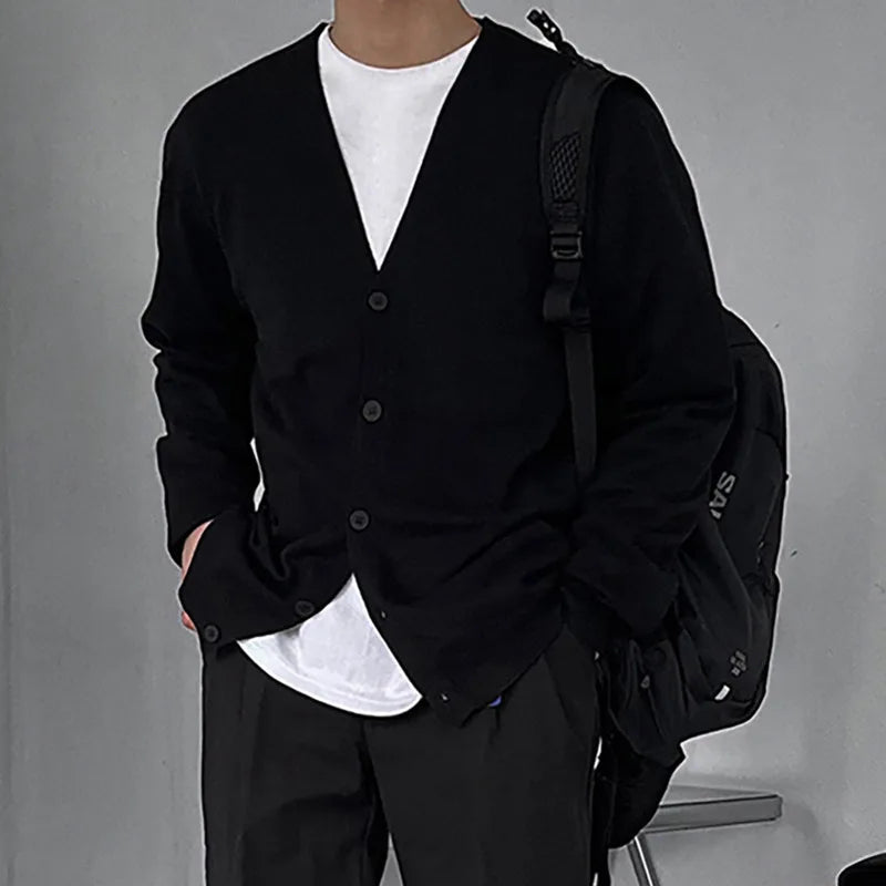 Men's Swearter New Korean Style Knitted V-neck Buttoned Sweaters Cardigan Loose Spring Single Breasted Male Top 9W1819