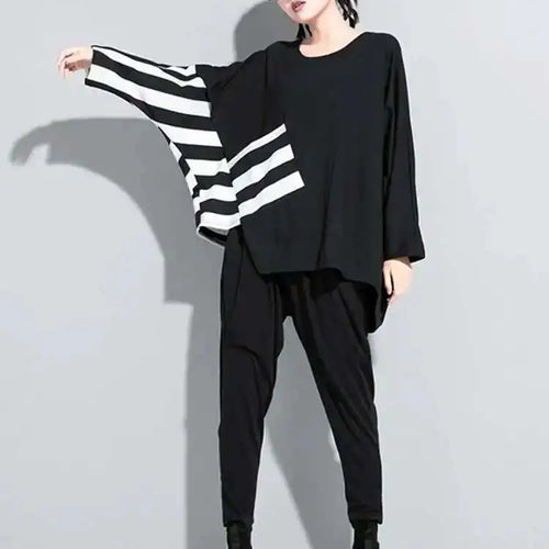 Load image into Gallery viewer, Women Black Striped Irregular Big Size Casual T-shirt New Round Neck Long Sleeve Fashion Tide Spring Autumn 2025 1DF5282
