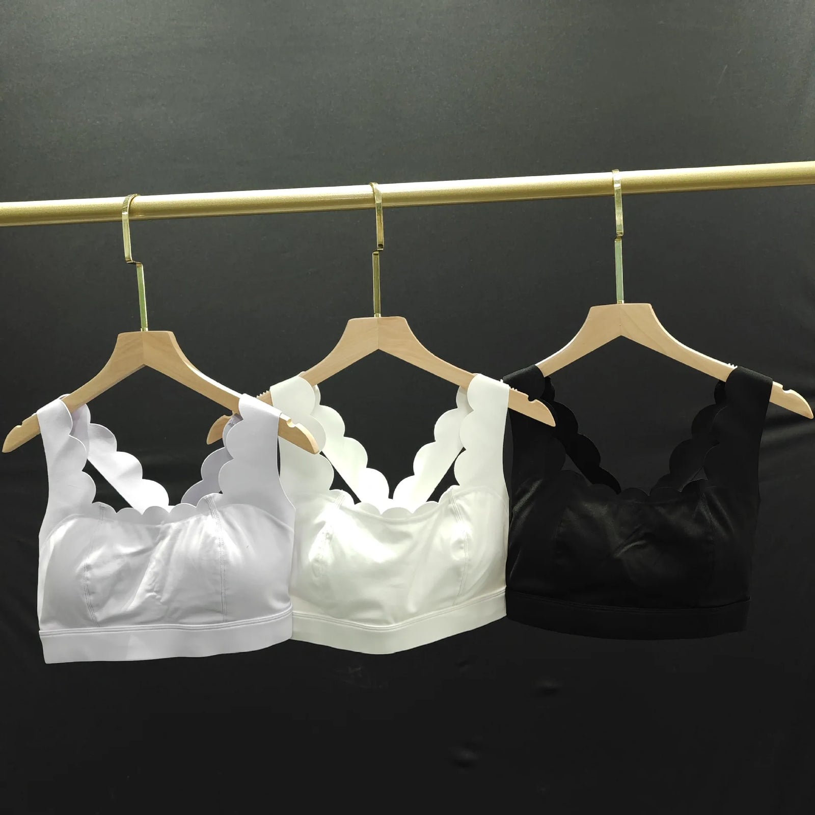 Pad Cross Shoulder Strap Yoga Bra Running Sports Bra Gym Top Women Stretch Pull Up Underwear Women Vest Fitness Tank Top