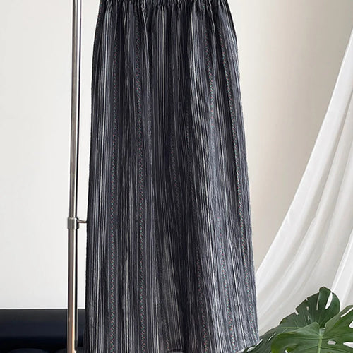 Load image into Gallery viewer, High Elastic Waist Black Striped Back Slit Elegant Half-body Skirt Women Fashion Tide New Spring Autumn 2025 1DJ1264
