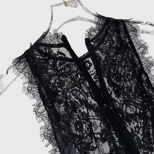 Load image into Gallery viewer, Solid Hollow Out Slimming Vests For Women O Neck Sleeveless Sexy Minimalist Vest Female Fashion Style Clothes New
