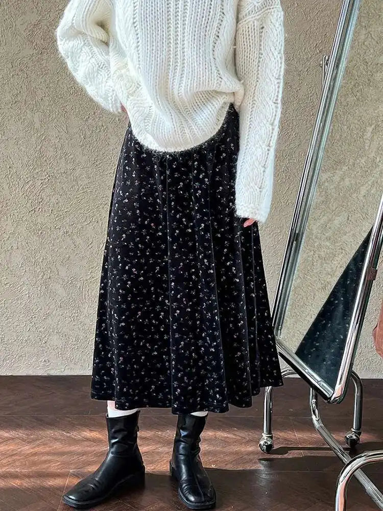 High Elastic Waist Black Pattern Printed Velvet A-line Half-body Skirt Women Fashion Tide New Spring Autumn 2025 1DH8929