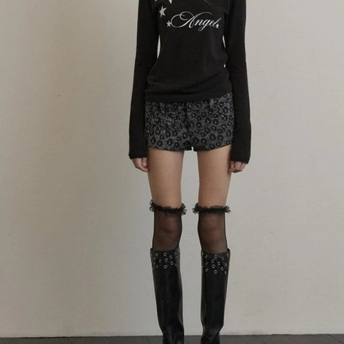 Load image into Gallery viewer, Y2k Aesthetic Letter Star Printing Vintage Tshirts Women Straight Barrel Grunge Autumn Tees Harajuku Simple Streetwear T Shirt
