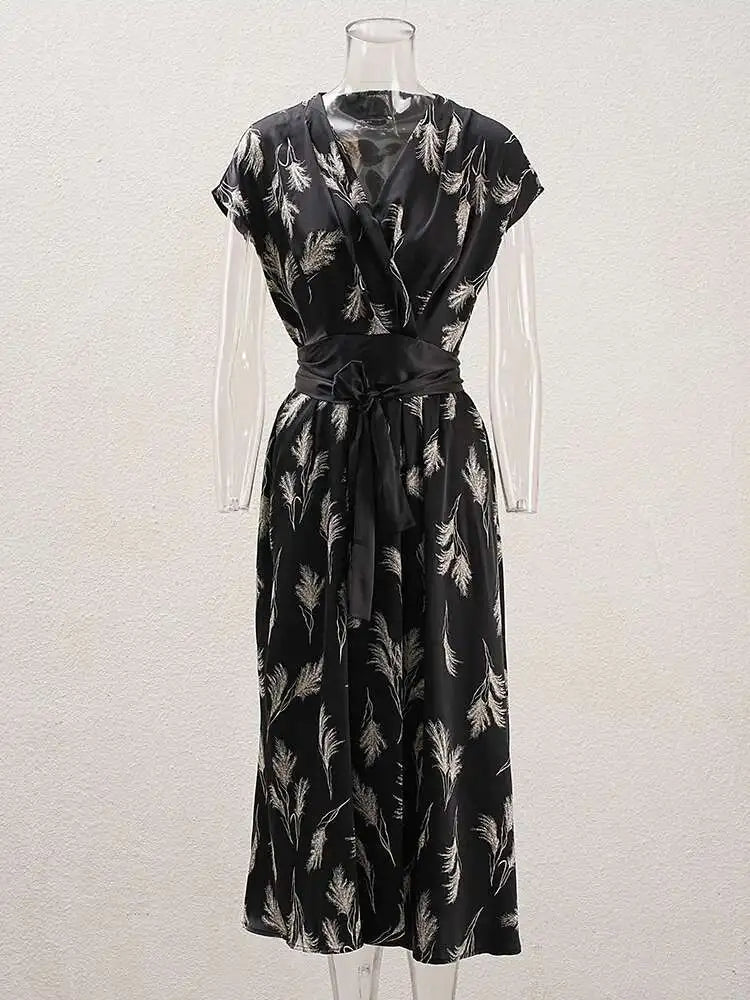 Women Beige Striped Printed Belted Elegant Midi Dress New V-Neck Sleeveless Fashion Tide Spring Summer 2025 CPG1504