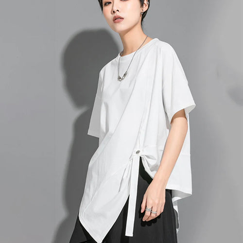 Load image into Gallery viewer, Women White Irregular Pleated Big Size Casual T-shirt New Round Neck Short Sleeve Fashion Tide Spring Summer 2025 1DJ1750
