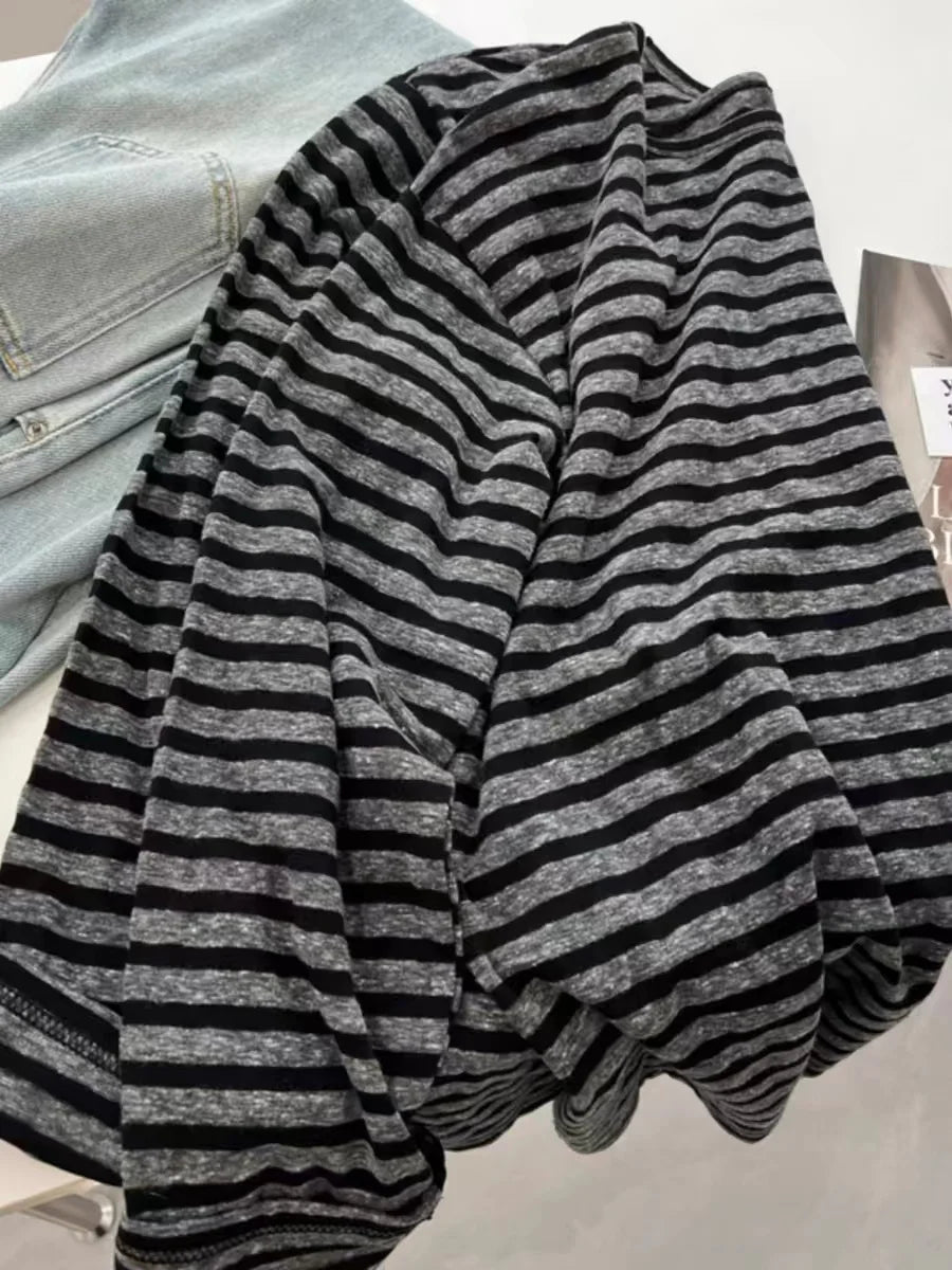 Korean Fashion 2024 Autumn Winter New Gray Striped Round Neck Short T Shirt Women Long Sleeve Holiday Pullover Tops Casual Trend