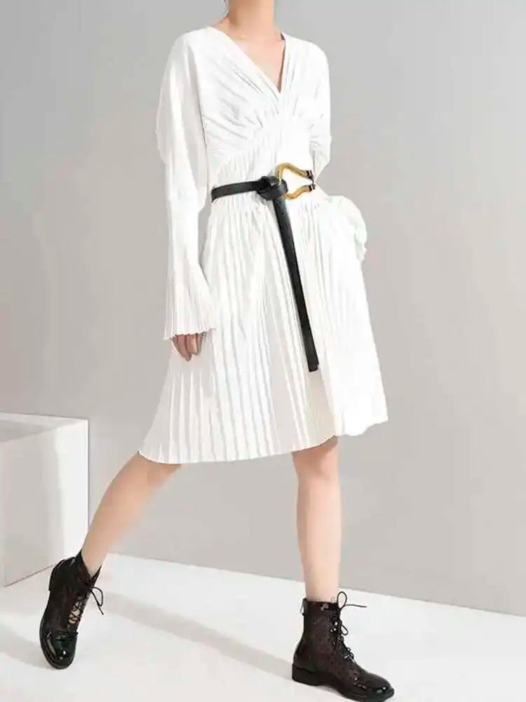 Women White Pleated Elegant Big Size Midi Shirt Dress New V-Neck Long Flare Sleeve Fashion Tide Spring Autumn 2025 1W3260