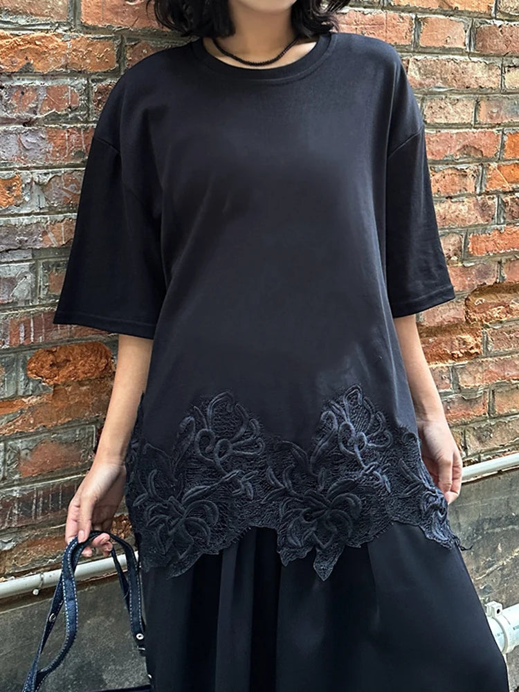 Women Black Hem Lace Spliced Big Size Casual T-shirt New Round Neck Half Sleeve Fashion Tide Spring Summer 2025 1DJ0895
