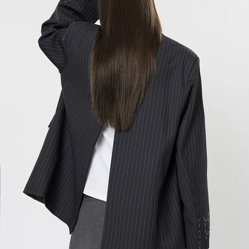 Load image into Gallery viewer, Women Black Gray Striped Back Zipper Slit Big Size Blazer New Lapel Long Sleeve Jacket Fashion Spring Autumn 2025 1DH9499
