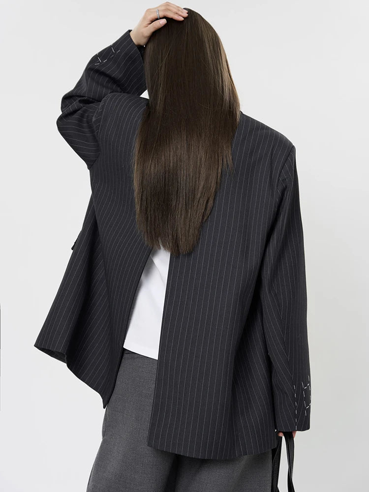 Women Black Gray Striped Back Zipper Slit Big Size Blazer New Lapel Long Sleeve Jacket Fashion Spring Autumn 2025 1DH9499