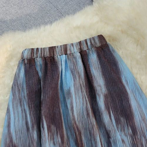 Load image into Gallery viewer, Korean Blue Brown Tie Dye Vacation Pleated Long Skirts Women Summer Vintage High Waist Festival Streetwear Mid-length Boho Skirt
