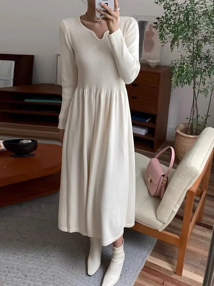Autumn Winter Women Elegant V-neck Long Sleeve Slim Knit Pleated Dress Solid Casual A-line Sweater Long Dress 2023 French Simple