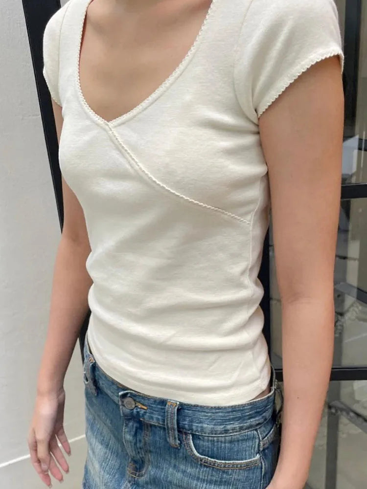 Vintage Slim T-Shirt Summer V Neck Streetwear Cotton Top 2024 Femme Sweet Cute Y2k Simple Tee Tops Woman Clothes