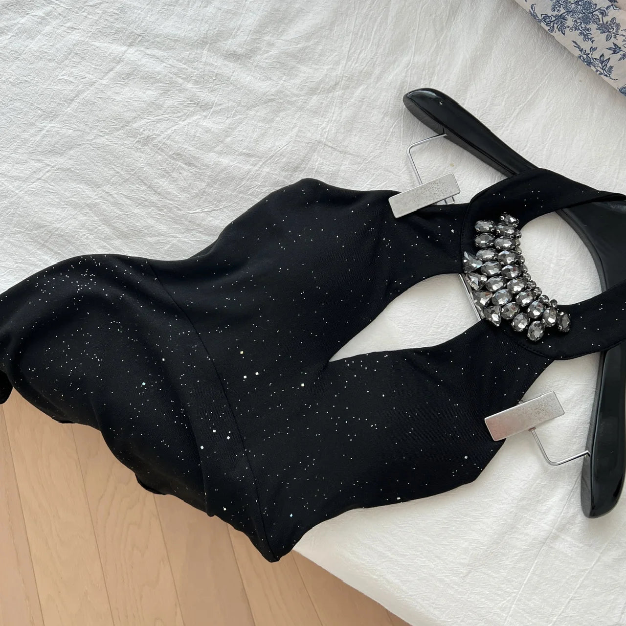 French Black Diamond Off Shoulder Halter Short Dress For Women Summer 2025 New Hollow Out Backless Sexy Club Mini Wrap Hip Dress