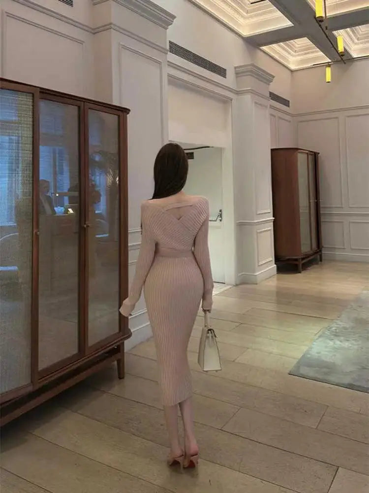 Korean Fashion Women's Pink V-neck Slim Knitted Long Sleeve Dress Spring High Waist Festival Wrapping Hip Dress Simplicity Trend