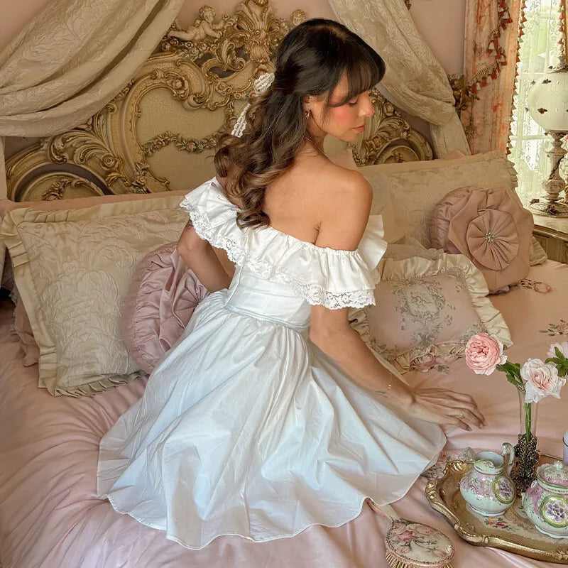 Off-shoulder Backless Sexy Mini Dress Women Robe Fashion White Strapless Sleeveless High Waist Lace Club Dress Female