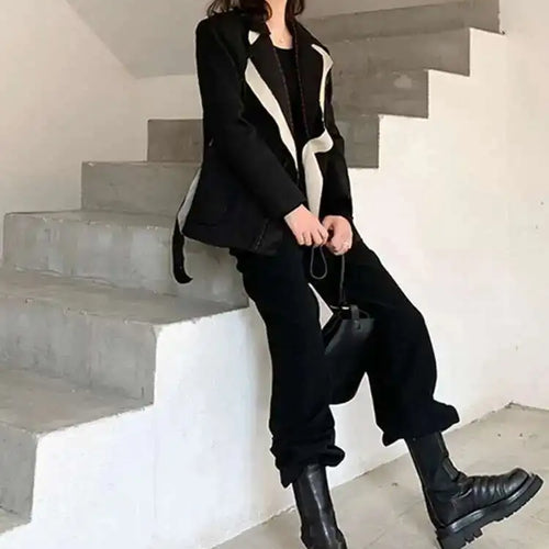 Load image into Gallery viewer, Women Black Contrast Color Burr Blazer New Lapel Long Sleeve Loose Fit  Jacket Fashion Tide Spring Autumn 2025 1W519
