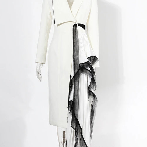 Load image into Gallery viewer, Women White Irregular Pleated Elegant Long Blazer New Lapel Long Sleeve Jacket Fashion Tide Spring Autumn 2025 7AB4740
