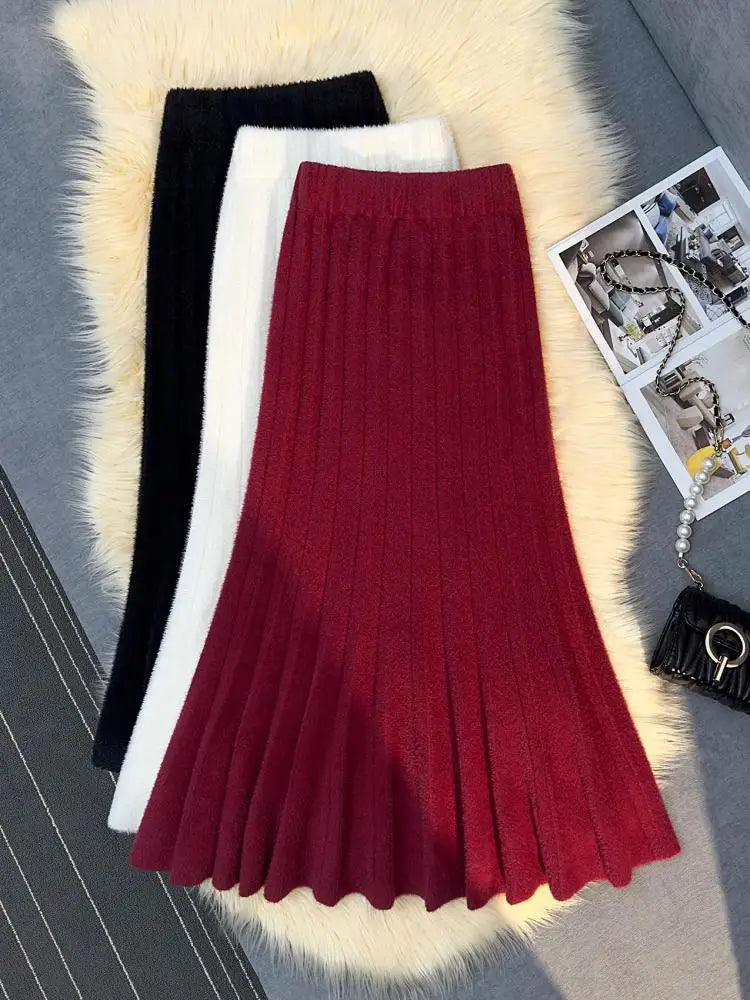 Autumn Winter Women's Black White Elegant Knitted Long Skirt Red Elastic High Waist Party Wrap Hip Pleated Fishtail Skirts 2024