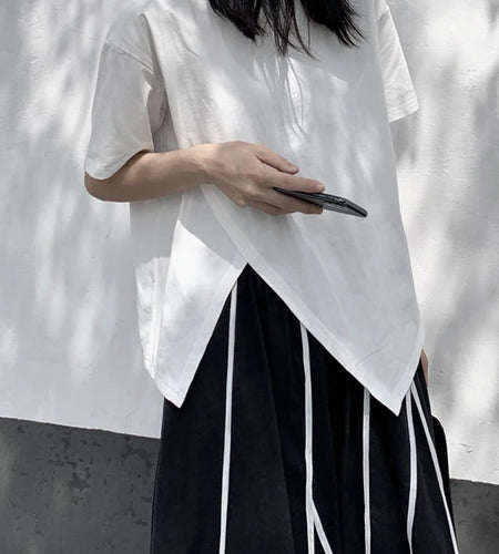 Women White Irregular Slit Hem Big Size Casual T-shirt New Round Neck Short Sleeve Fashion Tide Spring Summer 2025 1DJ1671