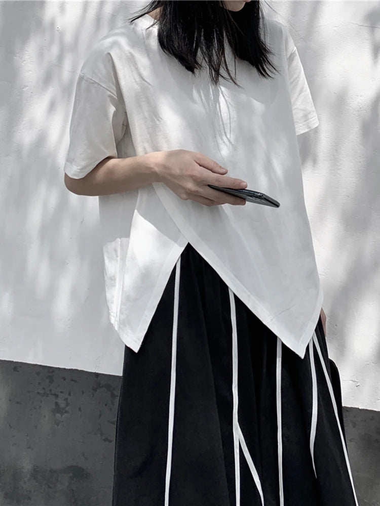 Women White Irregular Slit Hem Big Size Casual T-shirt New Round Neck Short Sleeve Fashion Tide Spring Summer 2025 1DJ1671