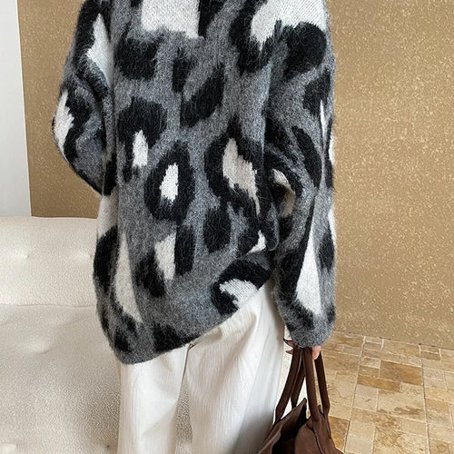 Load image into Gallery viewer, Gray Leopard Big Size Knitting Sweater Round Neck Long Sleeve Women Pullovers New Fashion Tide Spring Autumn 2025 1DH7968
