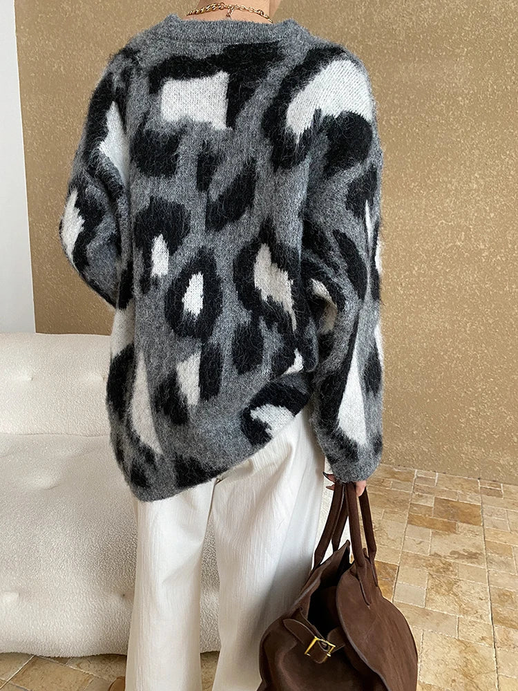 Gray Leopard Big Size Knitting Sweater Round Neck Long Sleeve Women Pullovers New Fashion Tide Spring Autumn 2025 1DH7968