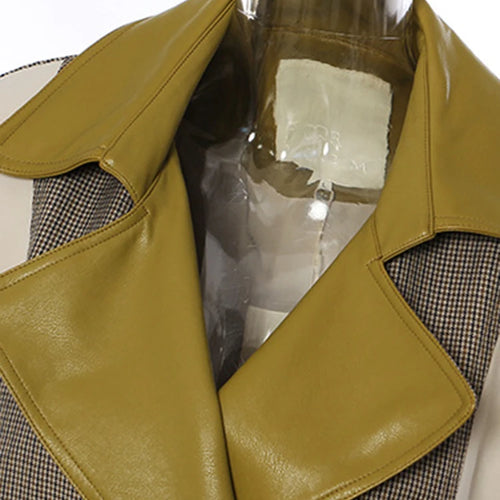 Load image into Gallery viewer, Women Champagne Leather Plaid Big Size Trench New Lapel Long Sleeve Windbreaker Fashion Tide Spring Autumn 2025 1DF0725
