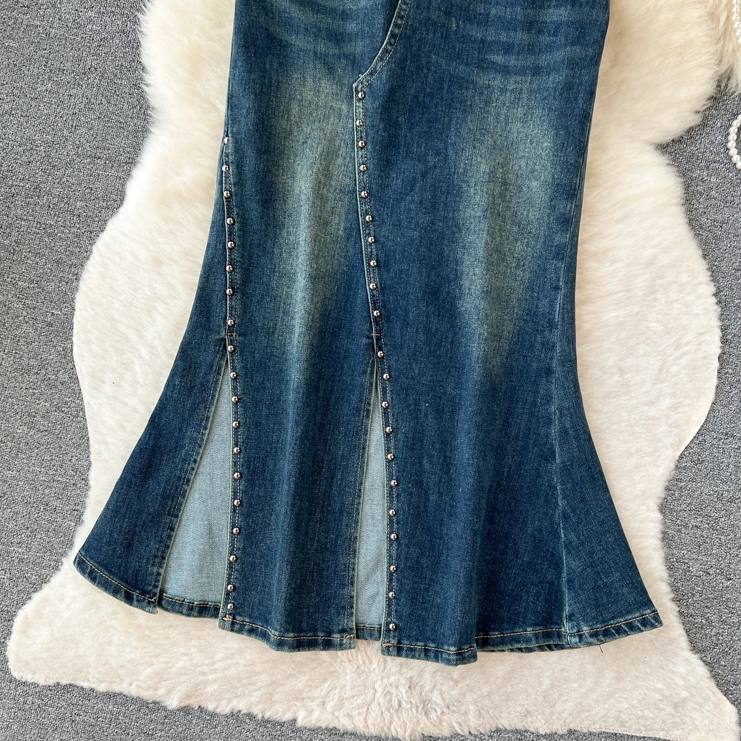 2023 New Women's Rivet Denim Split Long Skirt High Waist Blue Mermaid Jeans Skirts Female A-line Wrapped Hip Fishtail Skirt Chic