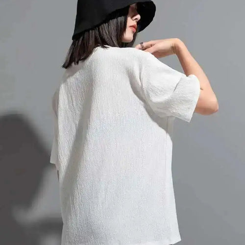 Load image into Gallery viewer, Women White Irregular Pleated Big Size Casual T-shirt New Round Neck Short Sleeve Fashion Tide Spring Summer 2025 1DF8661
