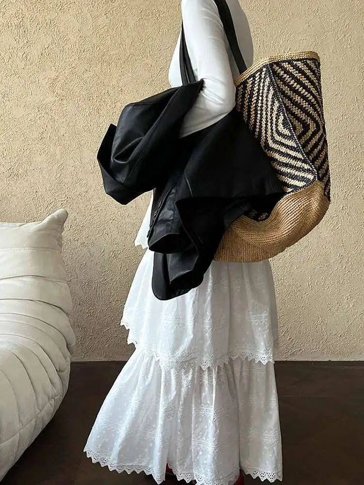 Women White Brief Slim Elegant Layers Long Cake Dress New V-Neck Long Sleeve Fashion Tide Spring Autumn 2025 1DH9982