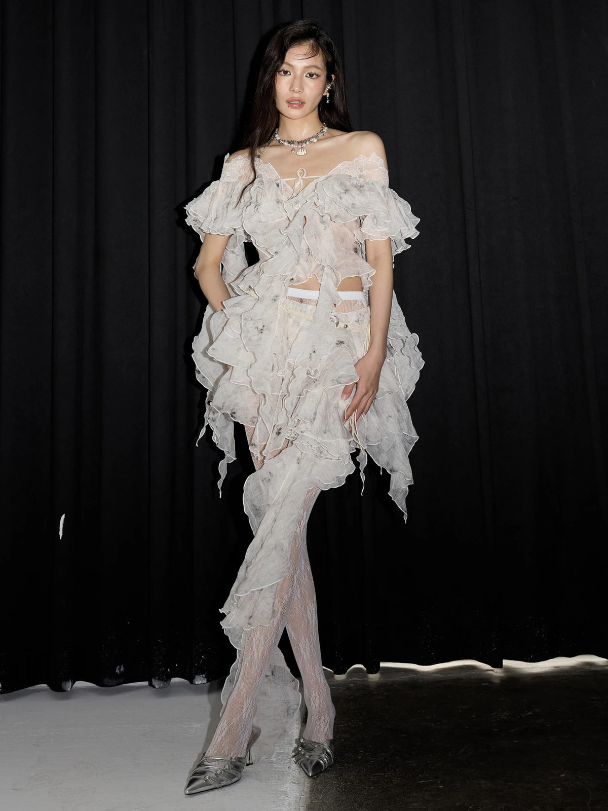 High Waist Beige Printed Irregular Ruffles Elegant Half-body Skirt Women Fashion Tide New Spring Summer 2025 1DJ1455