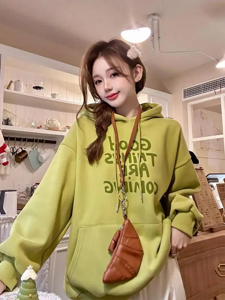 Autumn Winter 2025 Pink Green Letter Printed Elegant Pullover Fashion Short Hooded Sweatshirt Women Grey Long Sleeve Tops Trendy