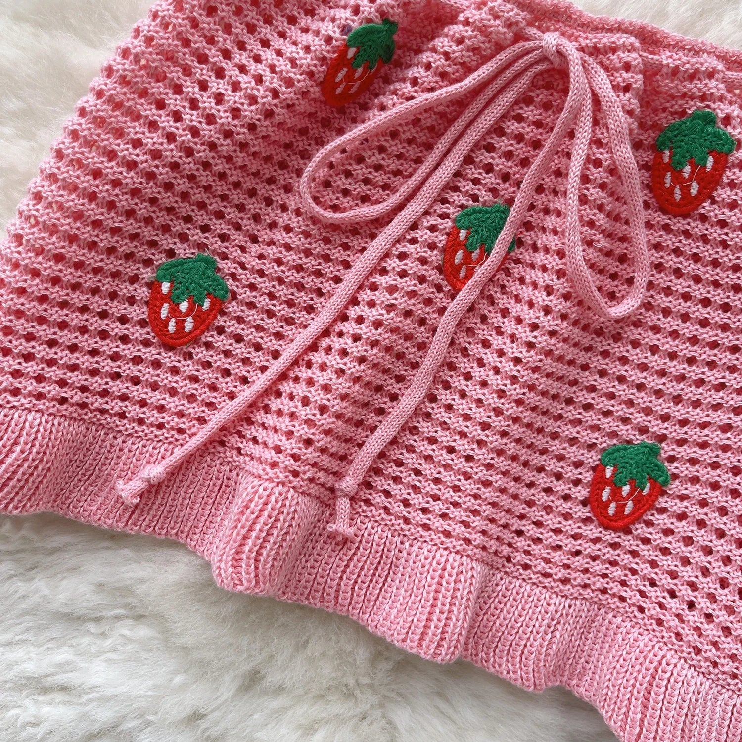 Strawberry Sweet Beach Two Pieces Sets Halter Backless Camis+Short Skirts Fashion Hook Flower Hollow Out Beach Suits