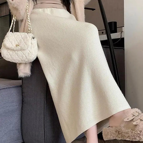 Load image into Gallery viewer, Korean Fashion Solid Velvet Elegant High Waist Festival Long Skirt Autumn Winter Women Slim Straight Knitted Half Skirt 2024 New
