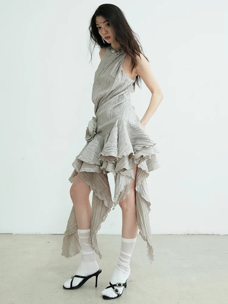 Women Gray Three-dimensional Flower Ruffles Mini Dress New Round Neck Sleeveless Fashion Tide Spring Summer 2025  1DJ0678