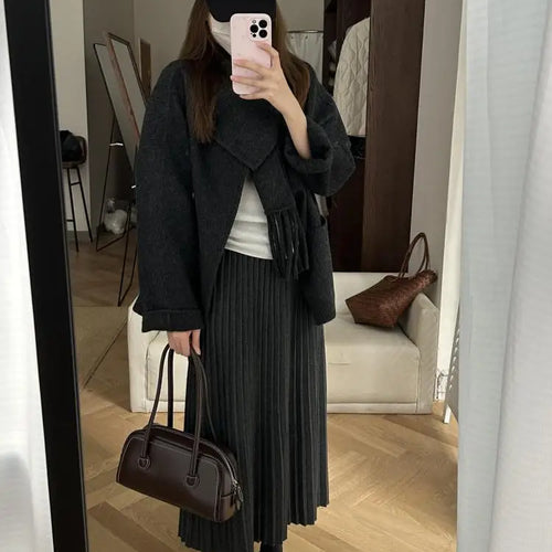 Load image into Gallery viewer, Korean Version 2024 White High Waist Versatile Slim Long Skirt Women Autumn Winter Grey Office Elegant Knitted Skirt Simplicity
