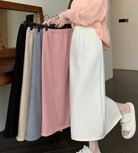 French Vintage Women Solid Velvet Elegant Knit Long Skirt 2024 New Autumn Winter High Waist Plus Size Pleated Split Skirt Street