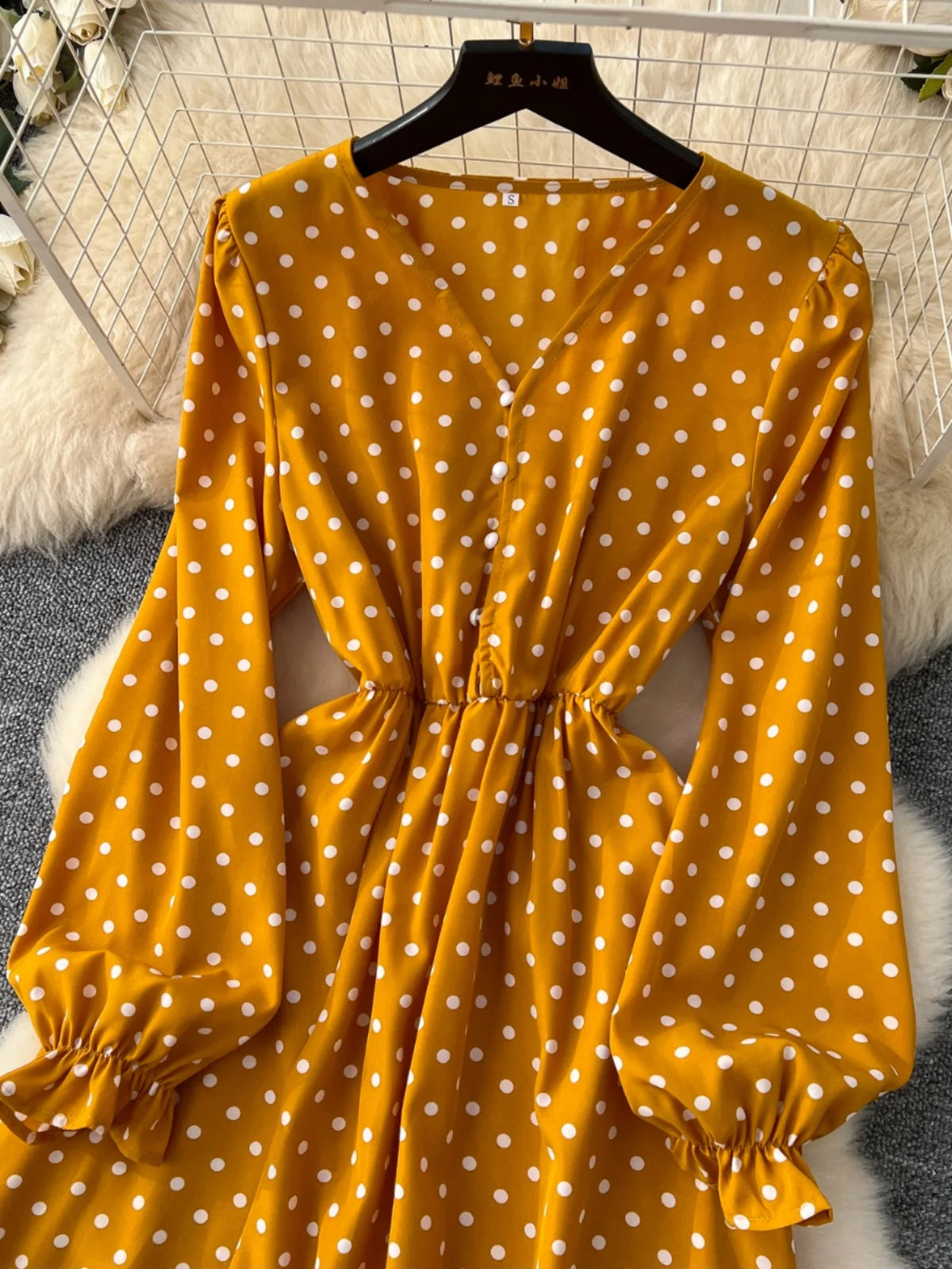 Vintage Elegant Women Yellow Dot Vacation Pleated Dress 2025 Autumn Fashion V-neck High Waist A-line Long Sleeve Party Dress New